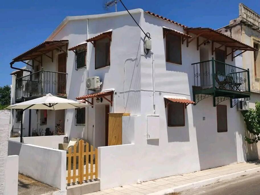 Nikόla'S House Villa Mourniaí Exteriör bild